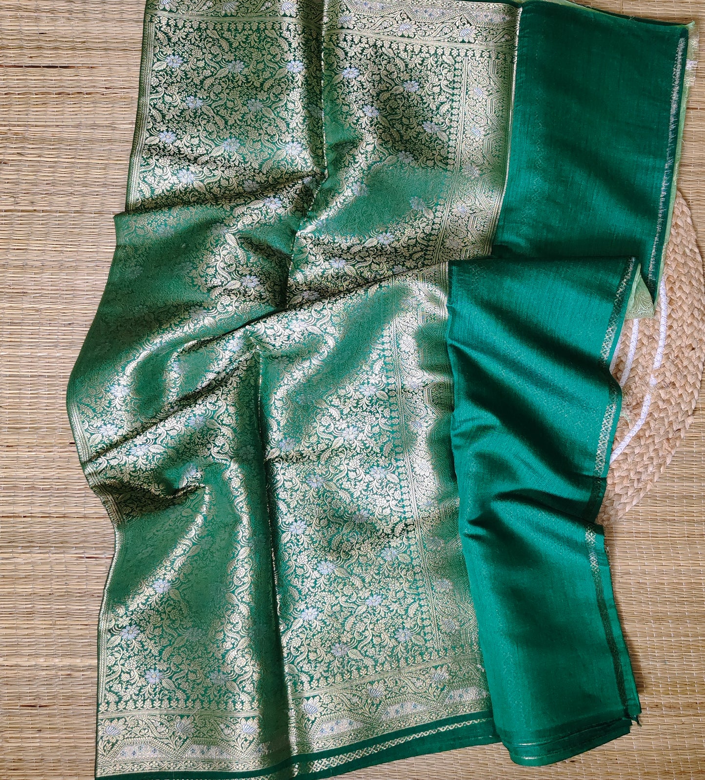 Moonga Silk Saree | Green to Dark Green| Big Booti Work - Golden Nivah