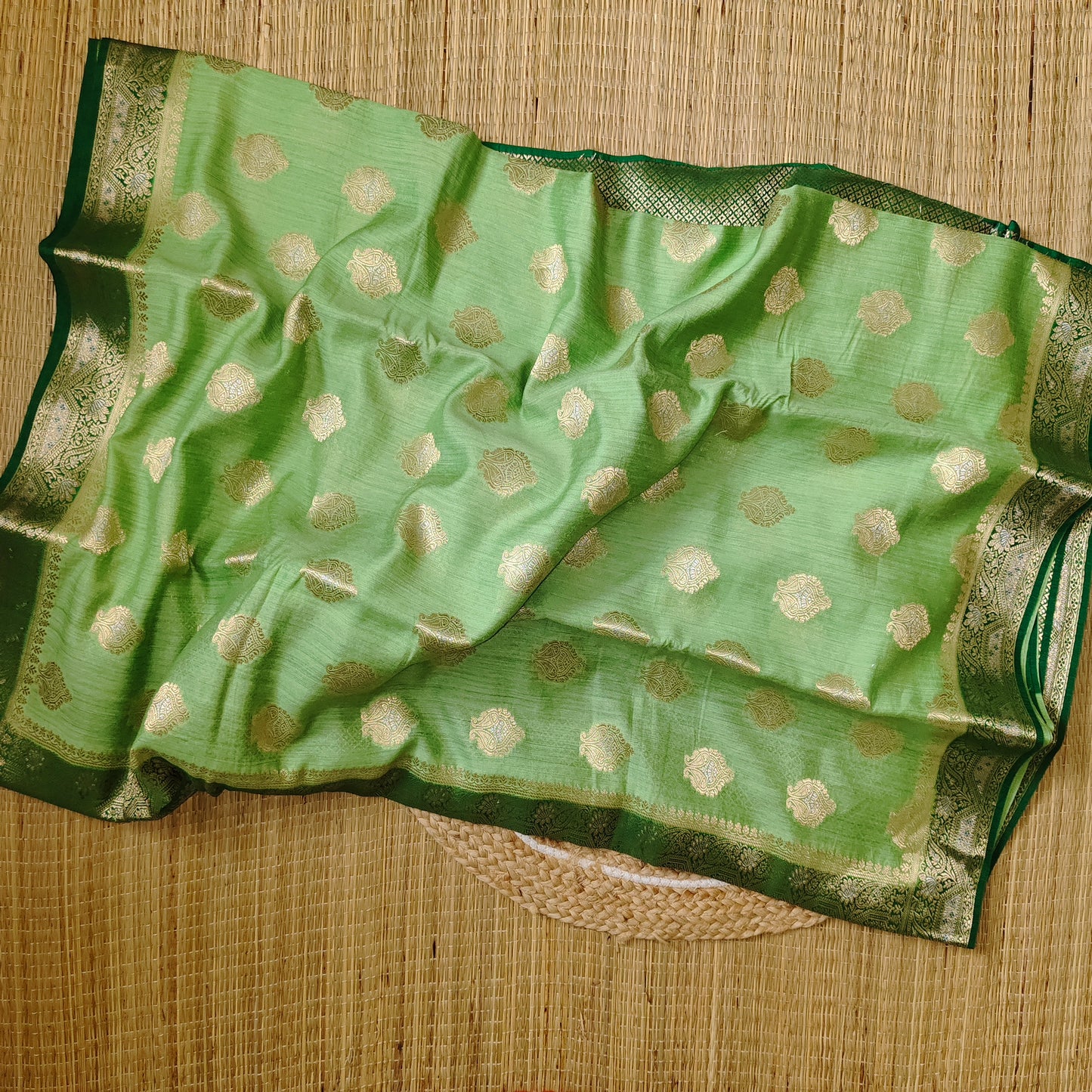 Moonga Silk Saree | Green to Dark Green| Big Booti Work - Golden Nivah