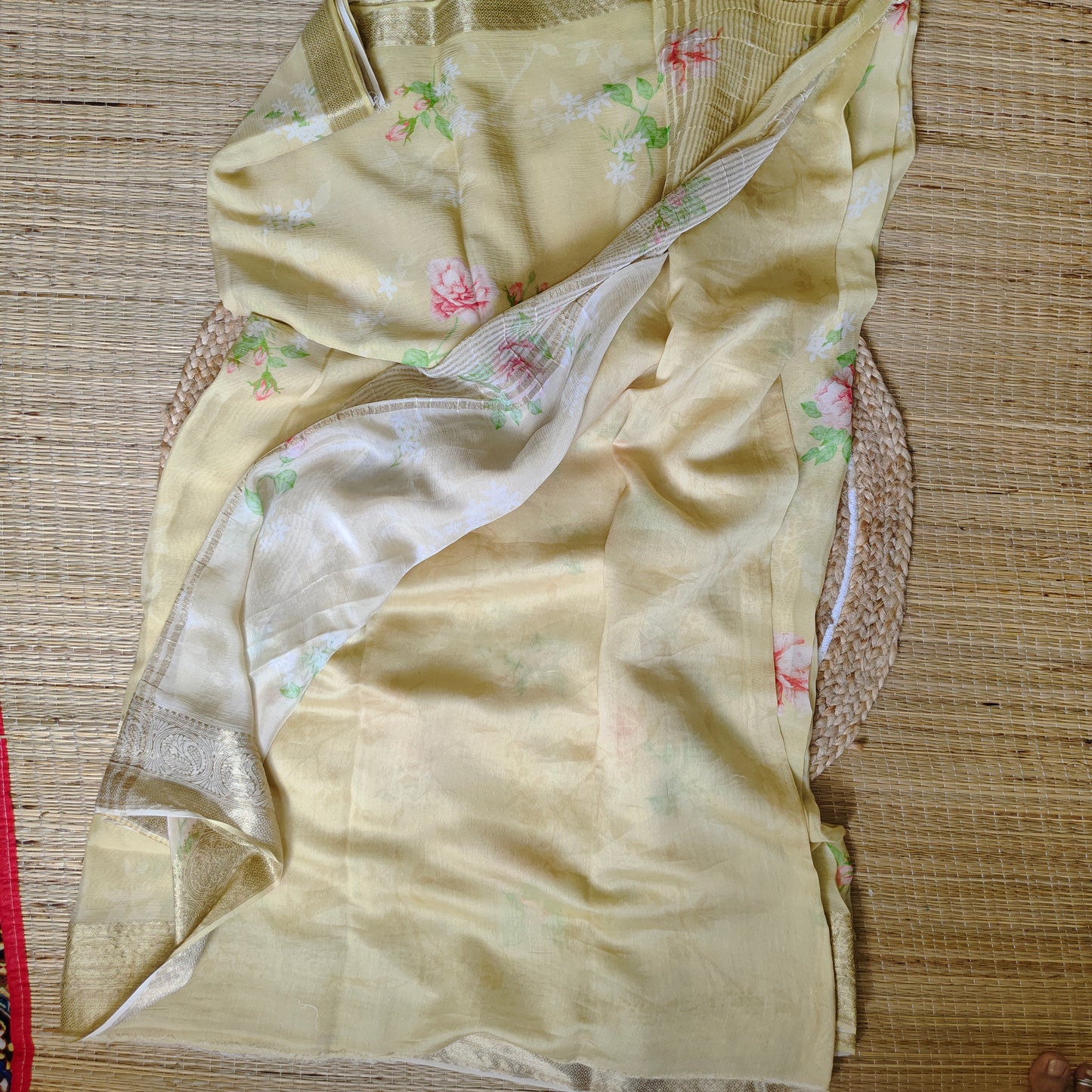 Chiffon Print Saree | Yellow - Golden Nivah