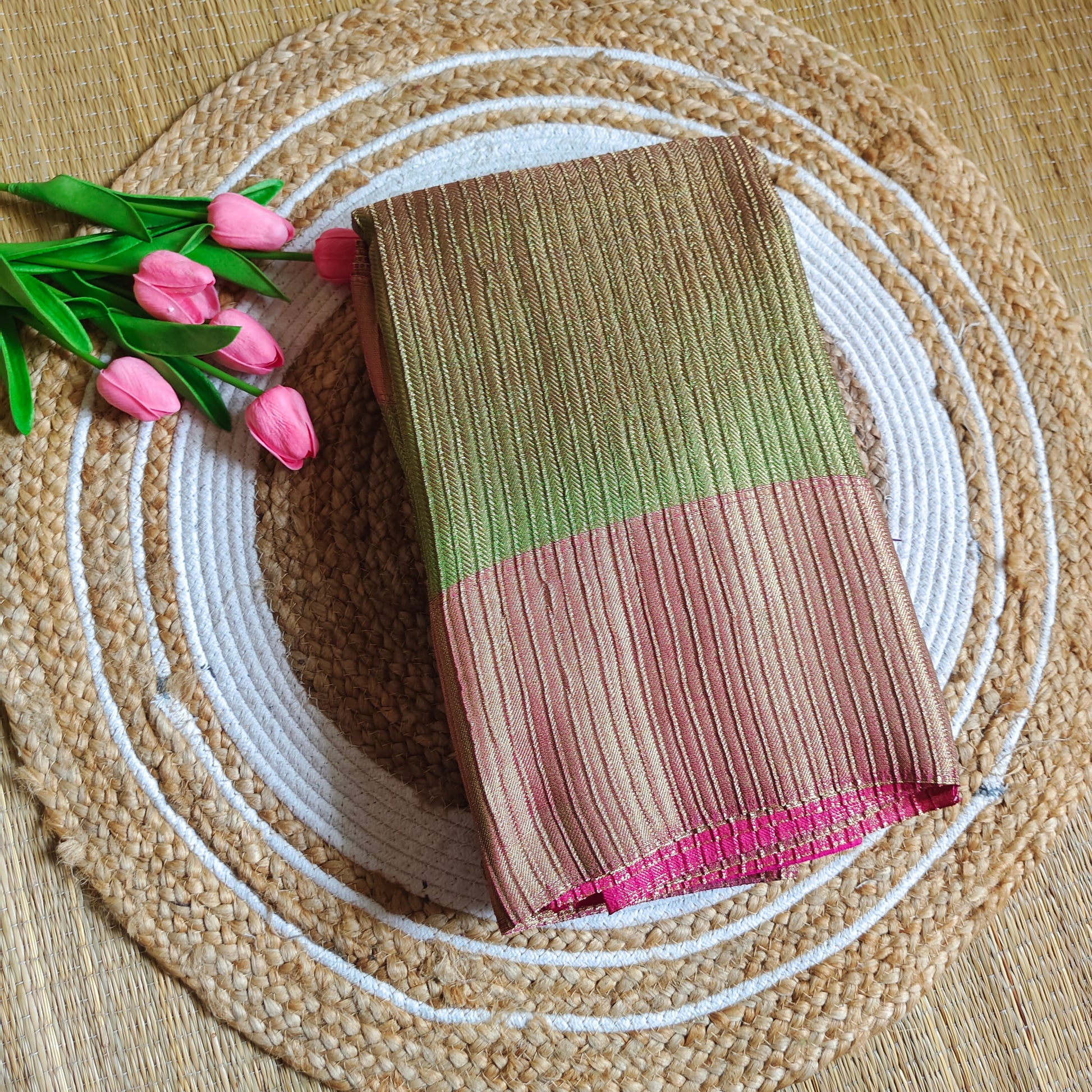 Crushed Green Tissue Saree | Pink Border - Golden Nivah