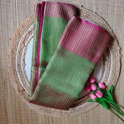 Crushed Green Tissue Saree | Pink Border - Golden Nivah