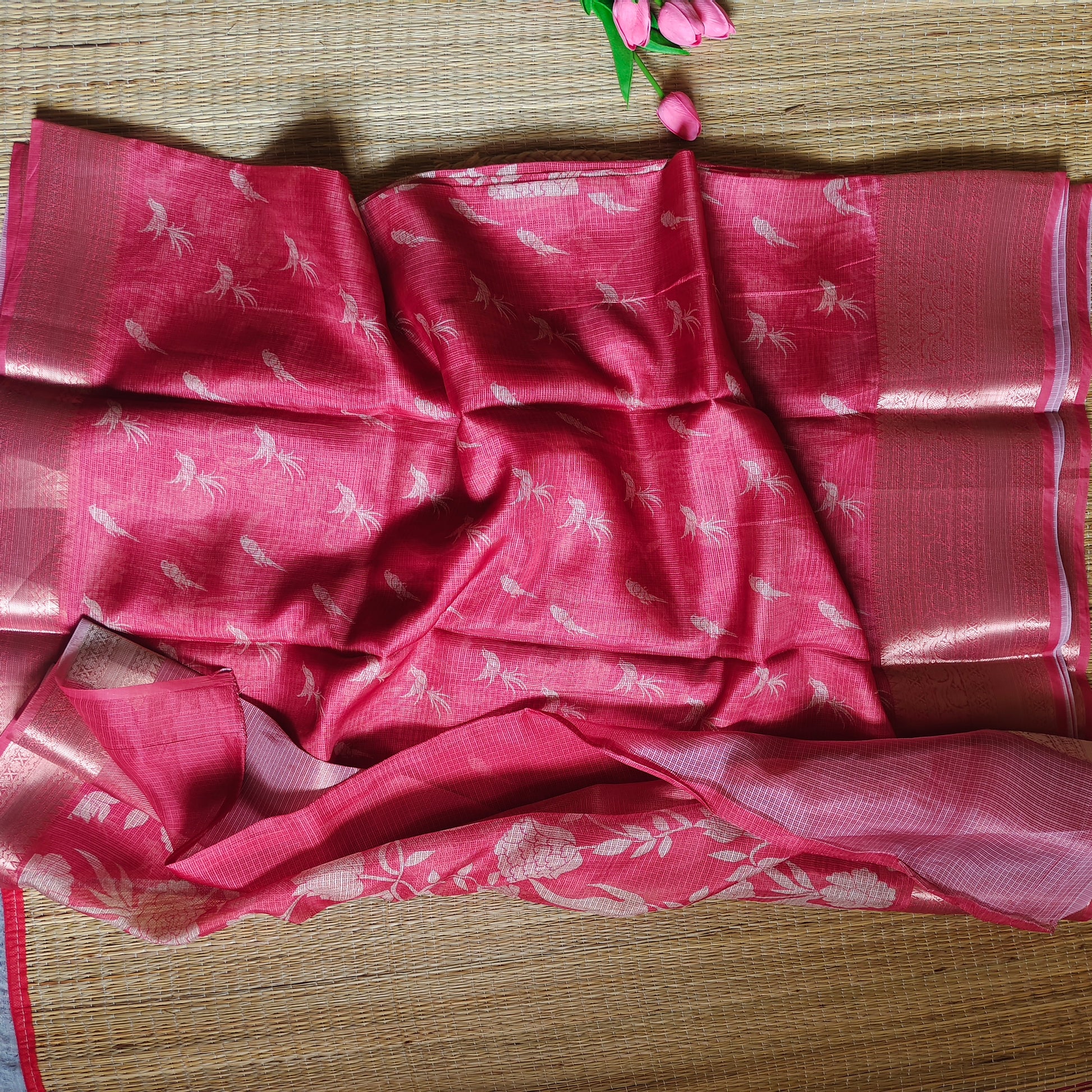 Kota Floral Print Saree | Soft Red - Golden Nivah