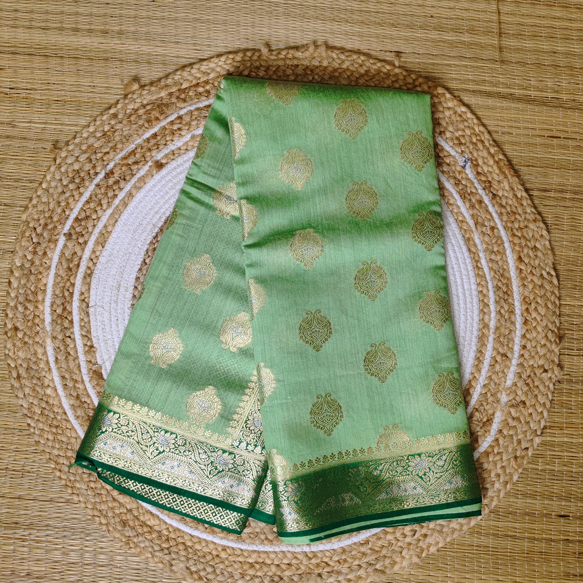 Moonga Silk Saree | Green to Dark Green| Big Booti Work - Golden Nivah